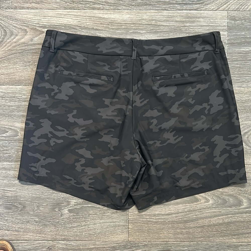 SPANX Sunshine Shorts 6” Gray Black Camo Pull-On 4 Way Stretch UPF Quick Dry XL - Picture 8 of 12